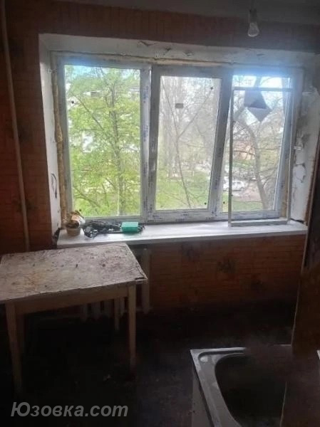 2-комн. квартира, 43 м², вторичка, 3/4 эт.