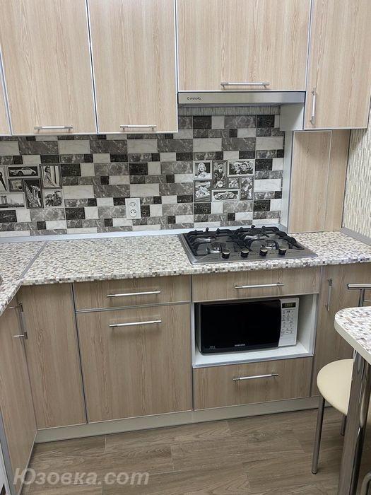2-комн. квартира, 47м², с мебелью, 3/9 эт., ДОНЕЦК