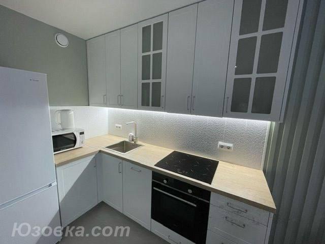 2-комн. квартира, 46м², с мебелью, 5/9 эт., ДОНЕЦК