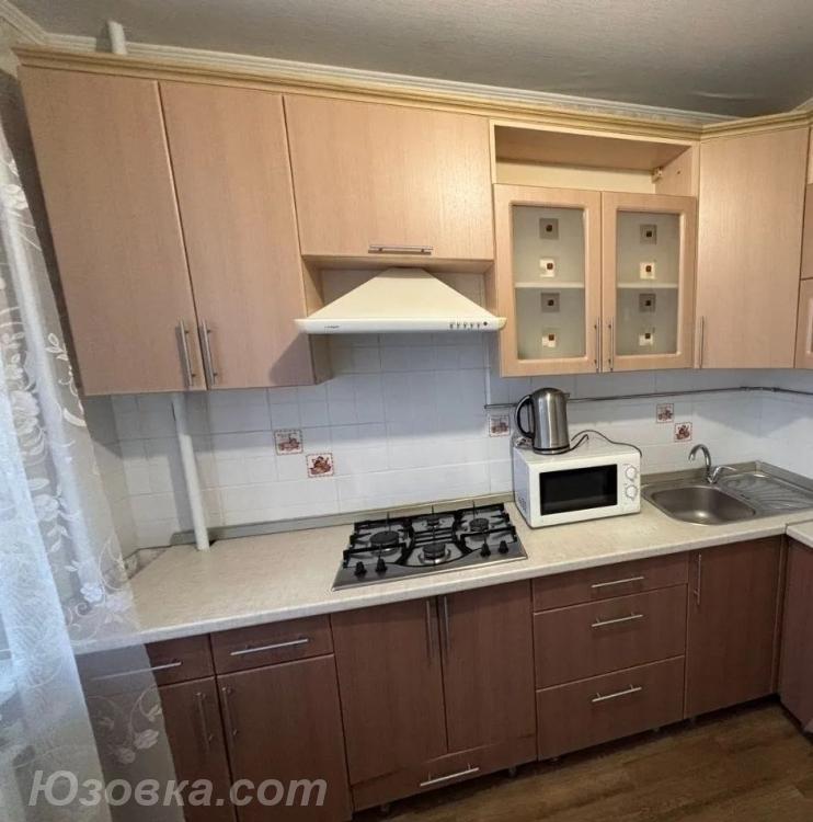 1-комн. квартира, 35м², с мебелью, 3/9 эт., ДОНЕЦК