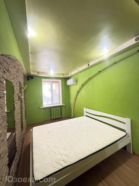 3-комн. квартира, 67м², с мебелью, 2/5 эт., ДОНЕЦК