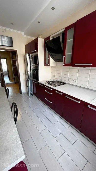 2-комн. квартира, 52м², с мебелью, 5/9 эт., ДОНЕЦК