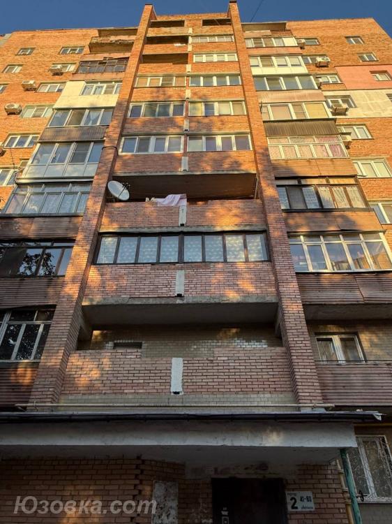 2-комн. квартира, 52 м², вторичка, 10/10 эт., ДОНЕЦК