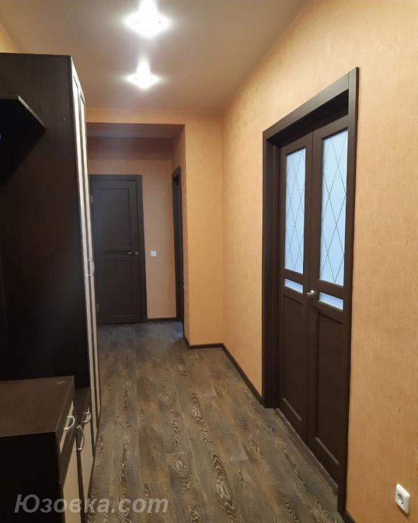 2-комн. квартира, 64м², с мебелью, 4/5 эт., ДОНЕЦК