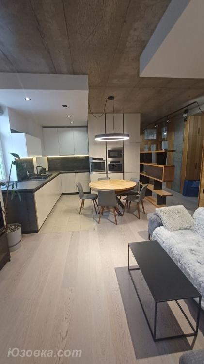 2-комн. квартира, 47м², с мебелью, 4/10 эт.
