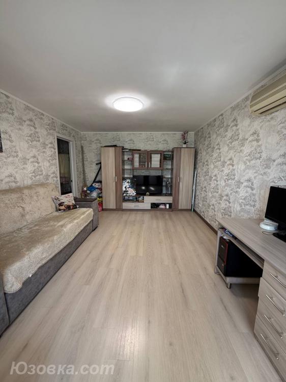 2-комн. квартира, 54 м², вторичка, 3/9 эт., ДОНЕЦК
