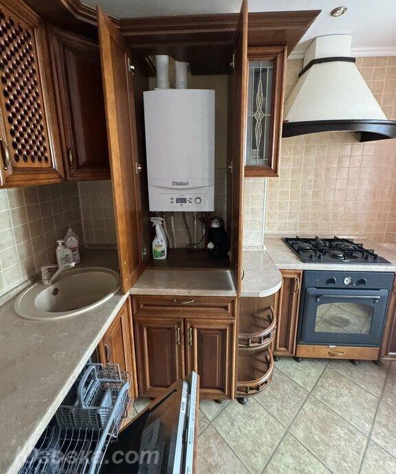 3-комн. квартира, 83м², с мебелью, 4/9 эт.
