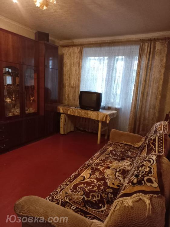 2-комн. квартира, 50м², с мебелью, 1/5 эт., Макеевка