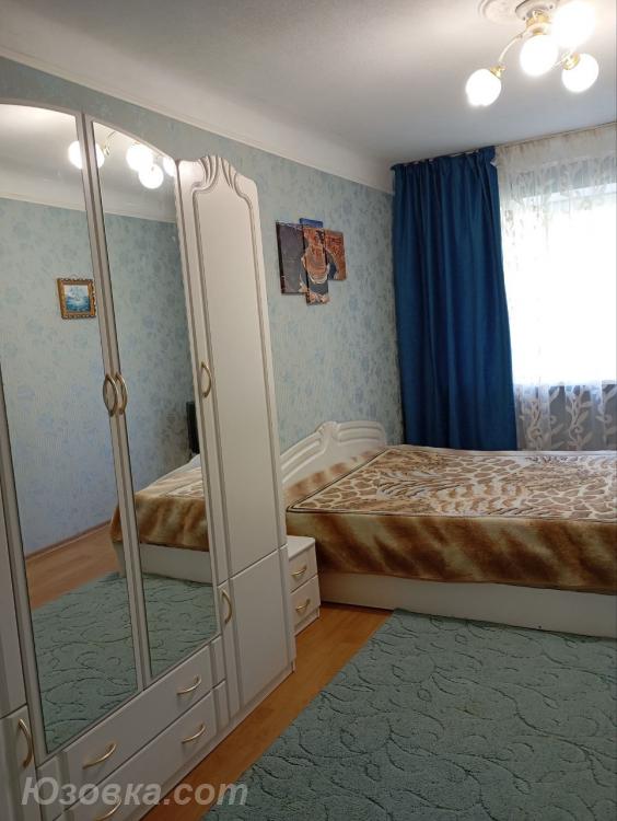 2-комн. квартира, 50м², с мебелью, 4/5 эт., ДОНЕЦК