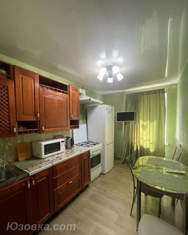 2-комн. квартира, 51м², с мебелью, 2/5 эт., ДОНЕЦК