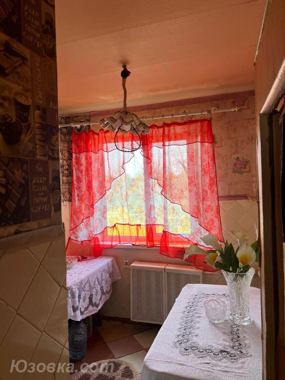 3-комн. квартира, 65м², с мебелью, 5/5 эт., Макеевка