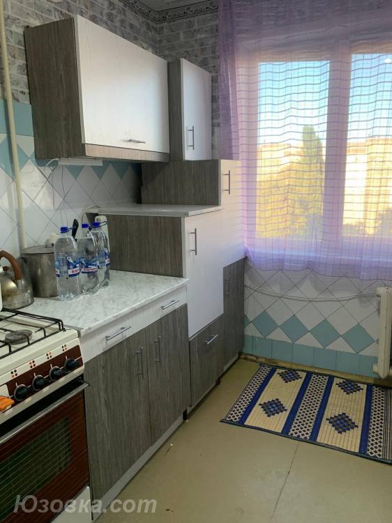 3-комн. квартира, 60м², с мебелью, 7/9 эт., ДОНЕЦК