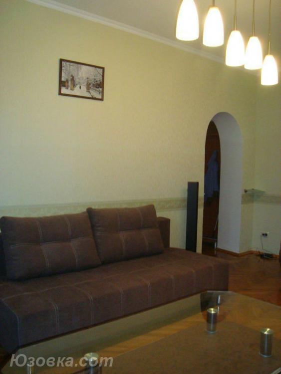 2-комн. квартира, 62м², с мебелью, 2/5 эт.