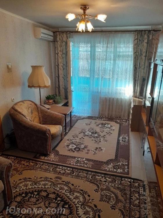 2-комн. квартира, 45 м², вторичка, 2/9 эт., ДОНЕЦК