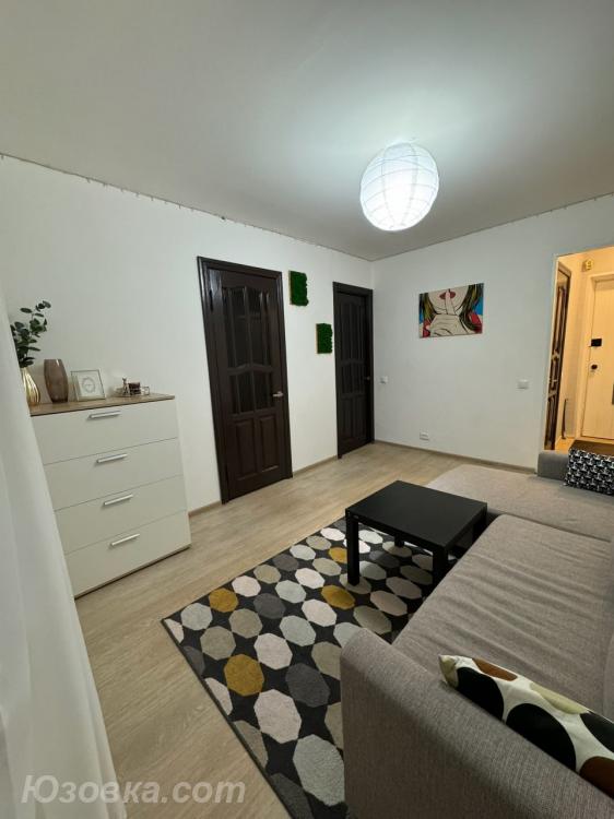 2-комн. квартира, 54м², с мебелью, 2/5 эт., ДОНЕЦК