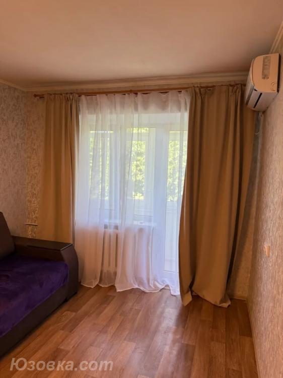 1-комн. квартира, 32м², с мебелью, 4/5 эт., ДОНЕЦК