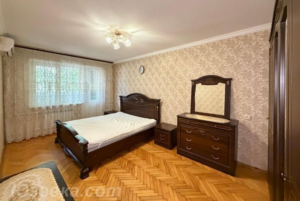 1-комн. квартира, 32м², с мебелью, 4/5 эт., ДОНЕЦК