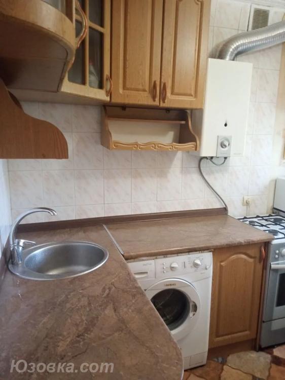 3-комн. квартира, 60м², мебель частично, 1/1 эт.