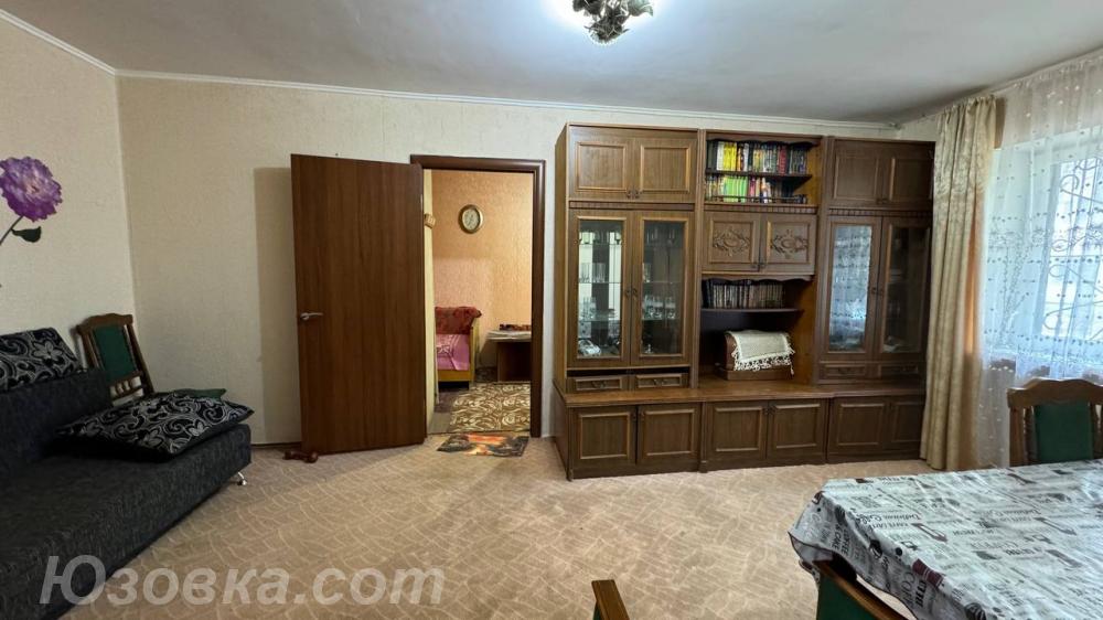 2-комн. квартира, 44 м², вторичка, 1/4 эт., ДОНЕЦК