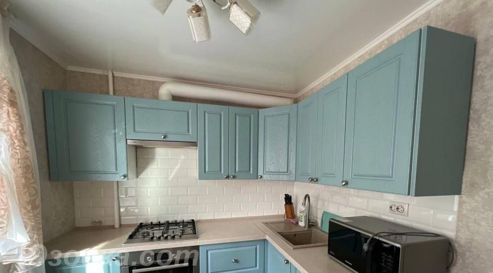 2-комн. квартира, 54м², с мебелью, 2/5 эт., ДОНЕЦК