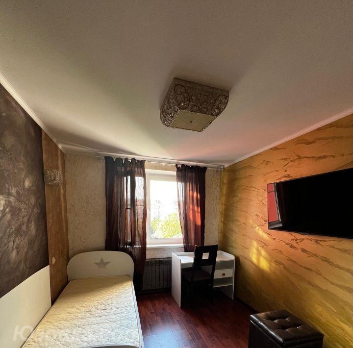 3-комн. квартира, 76м², с мебелью, 3/5 эт.