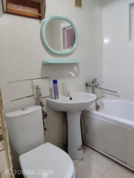3-комн. квартира, 58 м², вторичка, 2/4 эт., Макеевка