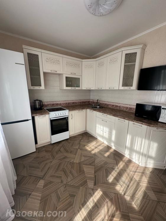 2-комн. квартира, 46м², с мебелью, 4/5 эт., ДОНЕЦК