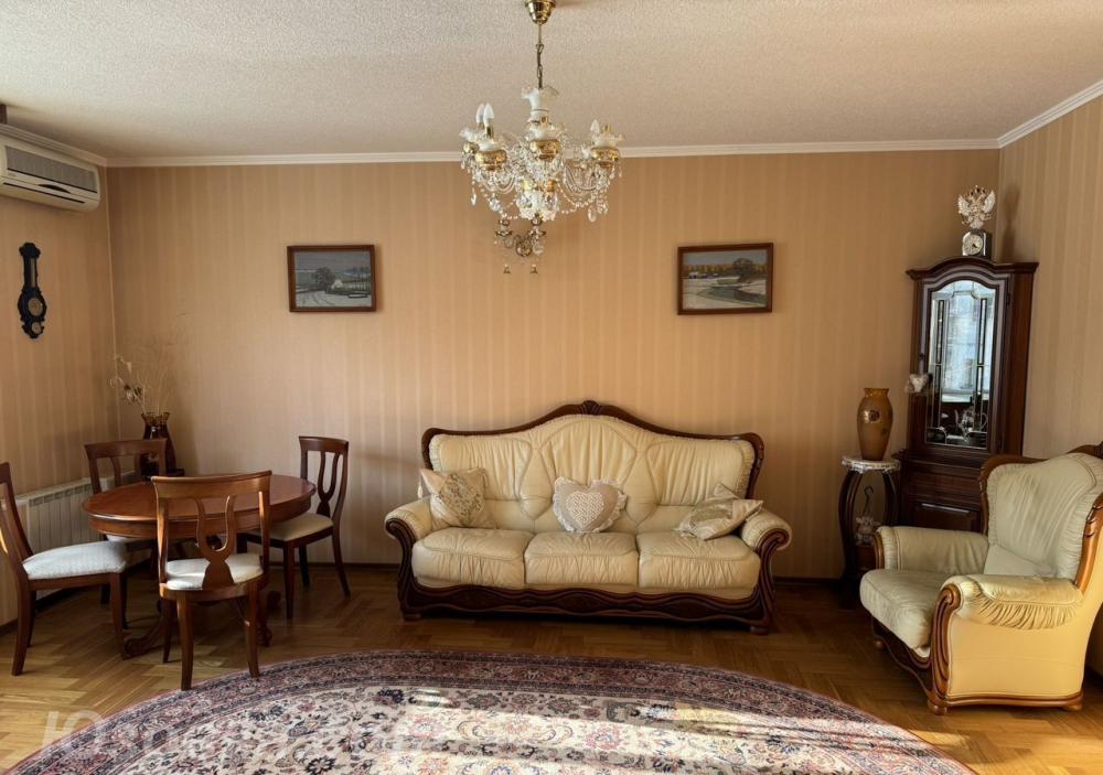 2-комн. квартира, 80м², с мебелью, 3/5 эт., ДОНЕЦК