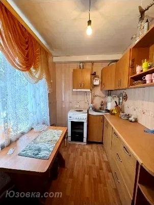 3-комн. квартира, 57 м², вторичка, 1/5 эт., ДОНЕЦК