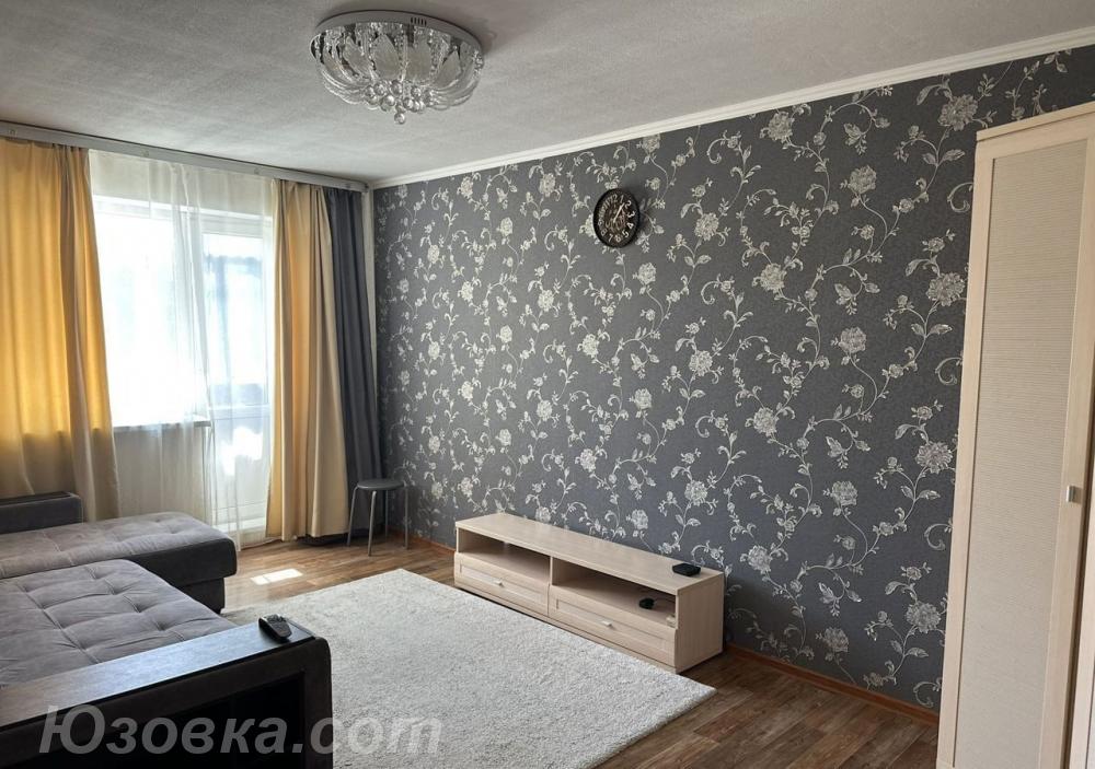 2-комн. квартира, 47м², с мебелью, 4/9 эт., ДОНЕЦК