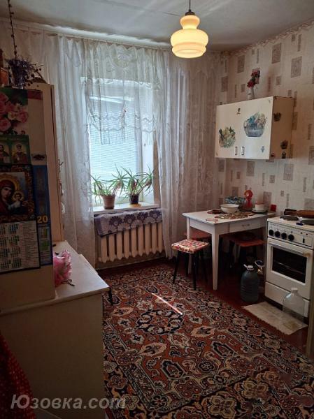 1-комн. квартира, 40 м², вторичка, 9/16 эт., ДОНЕЦК