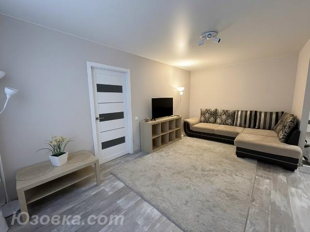 2-комн. квартира, 46м², с мебелью, 2/9 эт., ДОНЕЦК