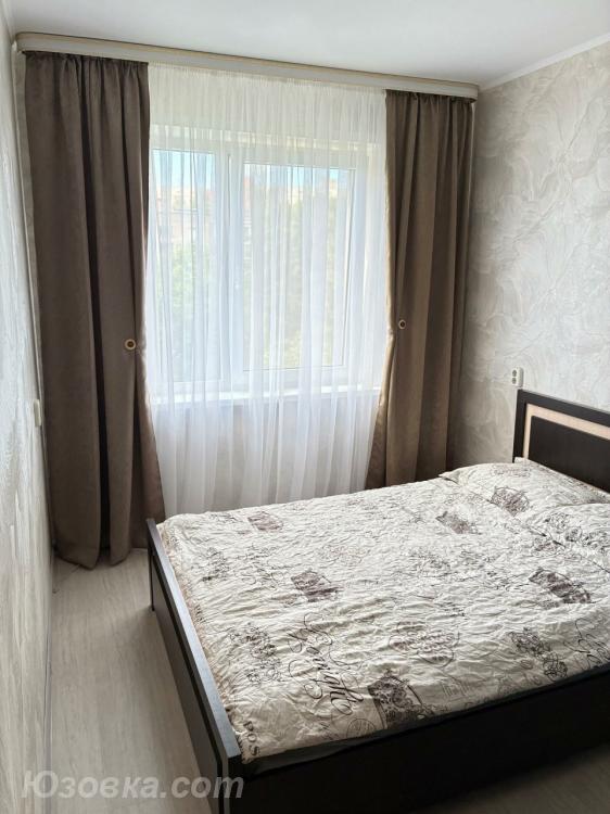 2-комн. квартира, 52м², с мебелью, 4/9 эт., ДОНЕЦК