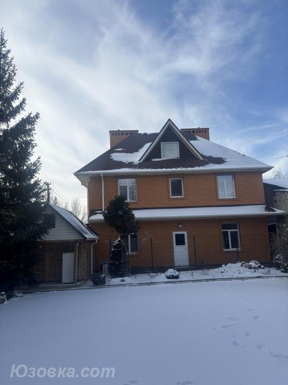 студия квартира, 42м², с мебелью, 1/2 эт., ДОНЕЦК