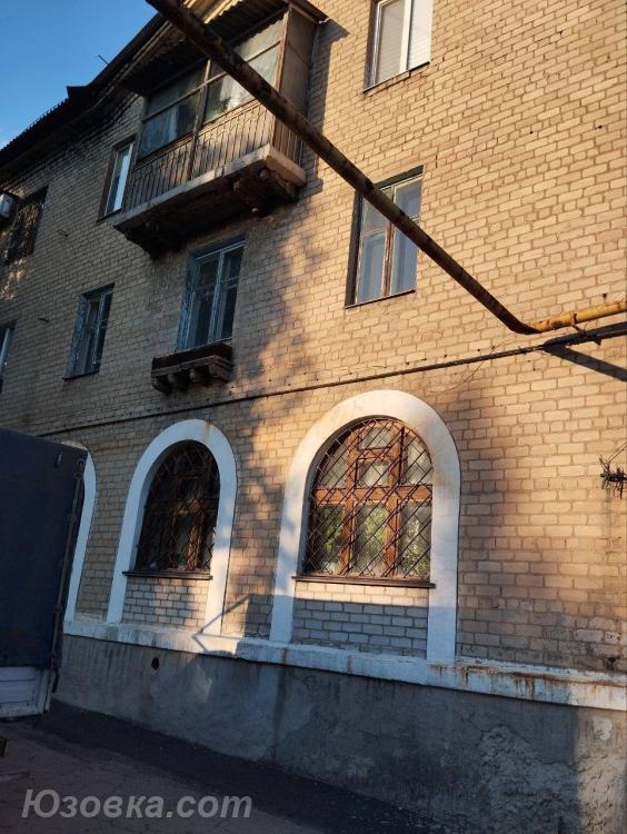 2-комн. квартира, 52 м², вторичка, 2/3 эт., ДОНЕЦК