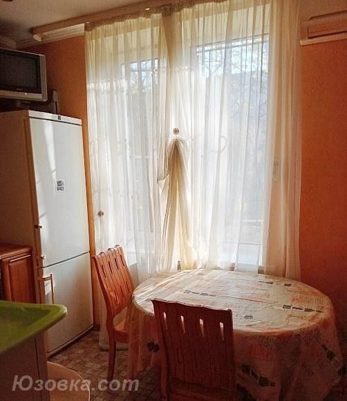 3-комн. квартира, 72 м², вторичка, 1/5 эт., ДОНЕЦК