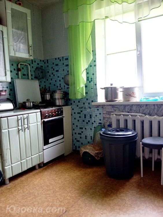 3-комн. квартира, 72 м², вторичка, 9/9 эт., ДОНЕЦК