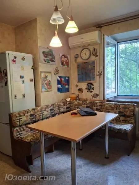 2-комн. квартира, 60 м², вторичка, 2/9 эт., ДОНЕЦК