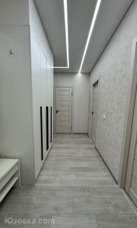 2-комн. квартира, 62м², с мебелью, 3/3 эт., ДОНЕЦК