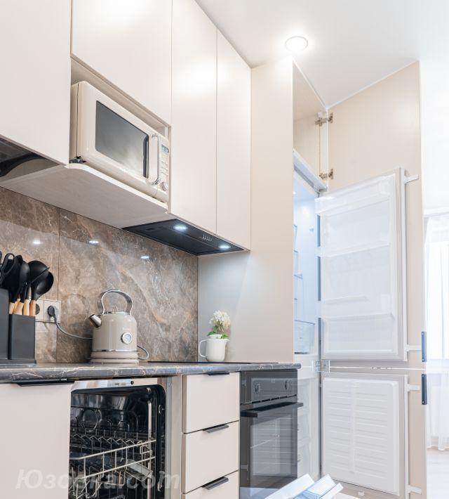 3-комн. квартира, 85м², с мебелью, 3/9 эт., ДОНЕЦК