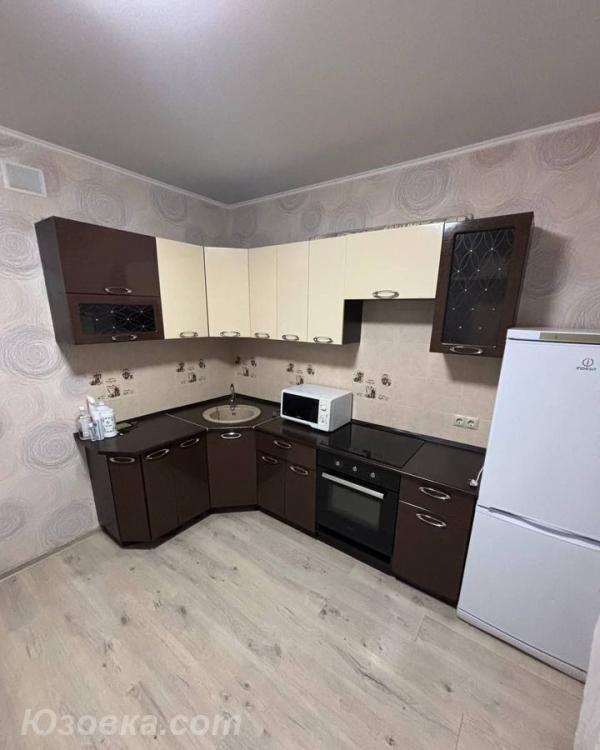 1-комн. квартира, 38м², с мебелью, 4/9 эт., ДОНЕЦК