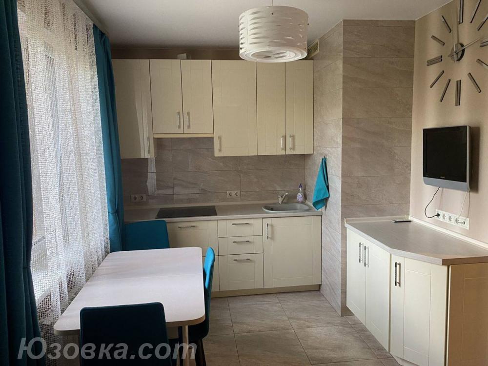 1-комн. квартира, 42м², с мебелью, 2/5 эт., ДОНЕЦК