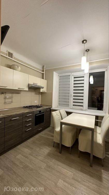 2-комн. квартира, 45м², с мебелью, 2/5 эт., ДОНЕЦК