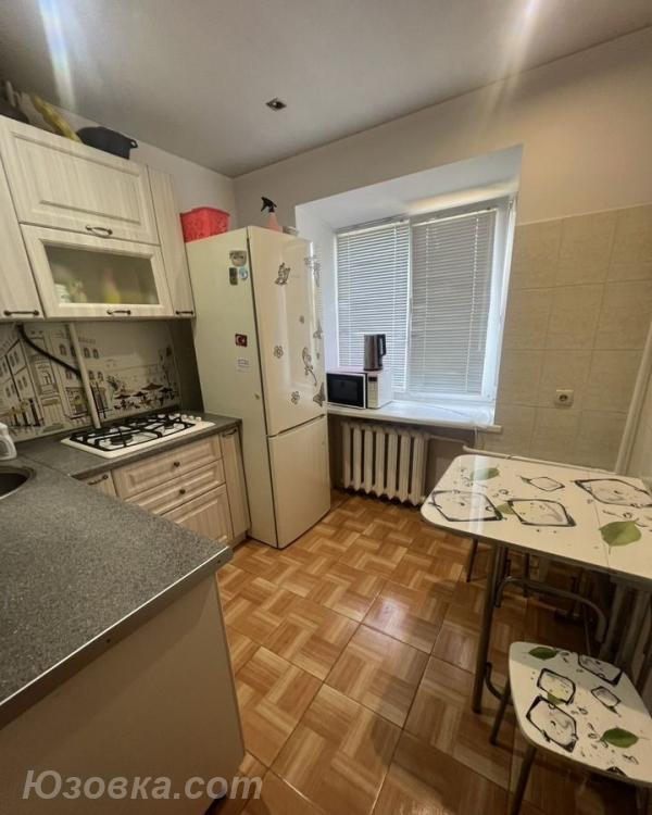2-комн. квартира, 46м², с мебелью, 4/9 эт., ДОНЕЦК