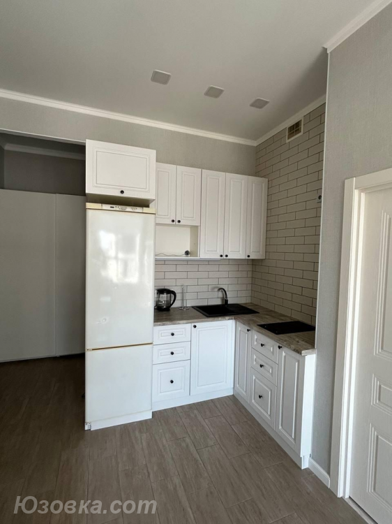 1-комн. квартира, 42м², с мебелью, 4/9 эт., ДОНЕЦК