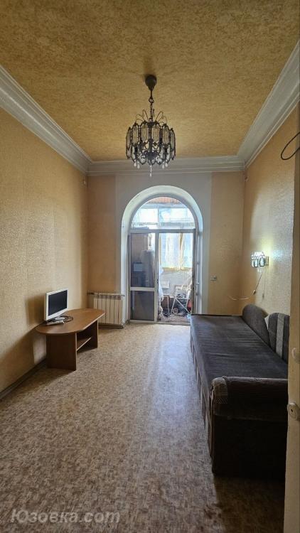 3-комн. квартира, 65 м², вторичка, 4/4 эт., ДОНЕЦК