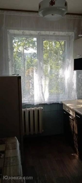 2-комн. квартира, 50м², мебель частично, 4/9 эт.