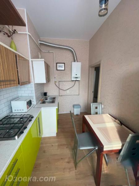 2-комн. квартира, 58 м², вторичка, 1/2 эт., ДОНЕЦК