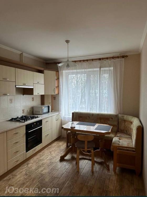 2-комн. квартира, 47м², с мебелью, 2/5 эт., ДОНЕЦК