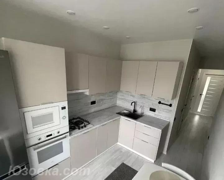 2-комн. квартира, 55м², с мебелью, 3/9 эт., ДОНЕЦК